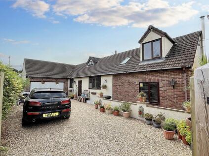 Top Road, Shipham, Winscombe, North Somerset. BS25 1TB