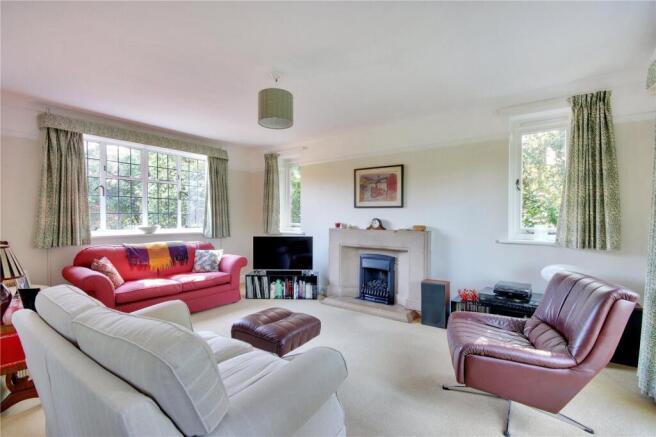 Sitting/Dining Room