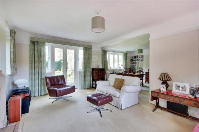 Sitting/Dining Room