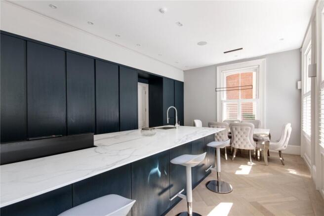 Kitchen/Breakfast
