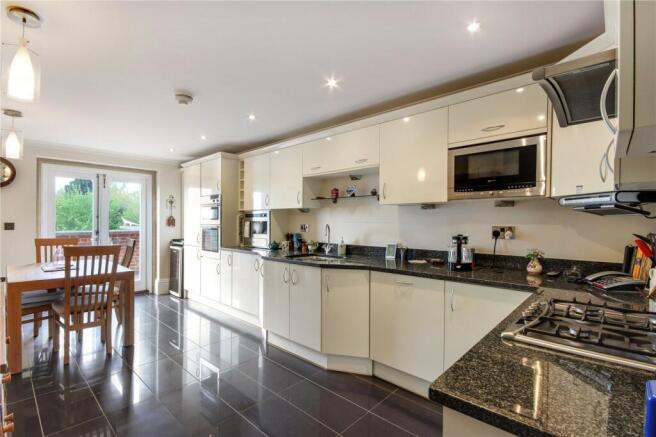 Kitchen/Dining