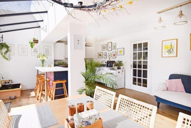 Kitchen/Dining Room