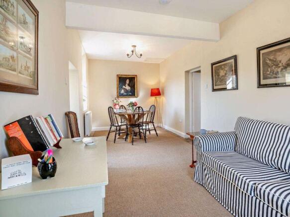 Living/dining room