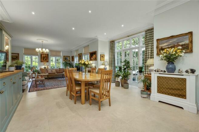 Kitchen Family Room