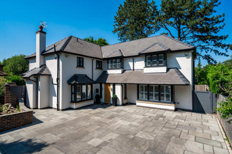 Wilmslow Park South, Wilmslow, Cheshire, SK9