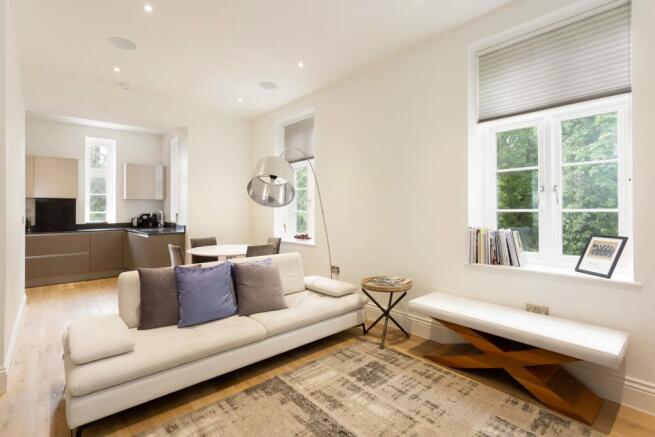 Sitting/Dining Room