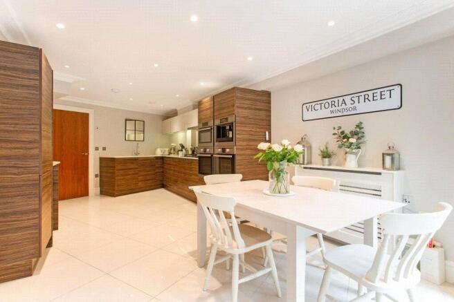 Kitchen/Dining