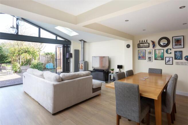 Living/Dining Area
