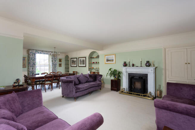 Sitting/Dining Room