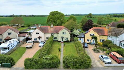 The Crescent, Great Holland