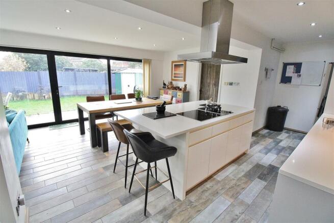 Kitchen/Dining/Lounge