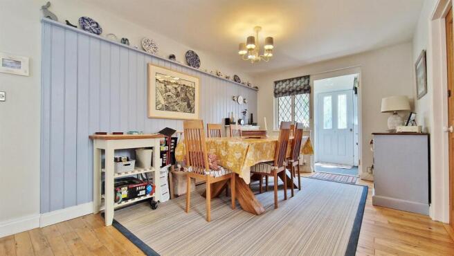 Hallway/Dining Room