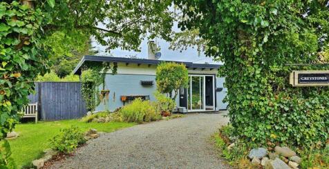 Westbury Road, Great Holland