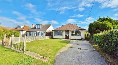 Halstead Road, Kirby Cross