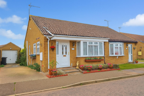 Wavring Avenue, Kirby Cross