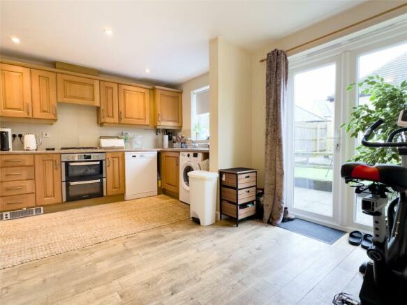 Kitchen/Dining Area