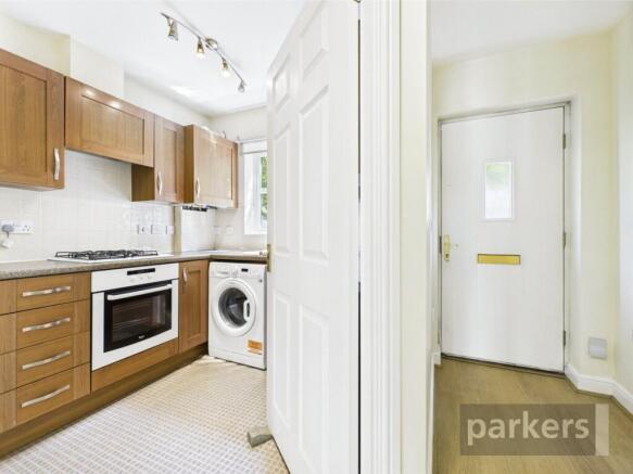 Kitchen/Entrance