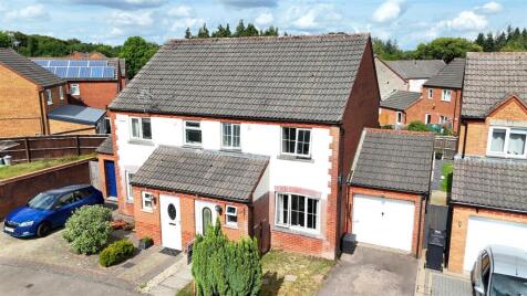 Cedar Way, Mile End, Coleford