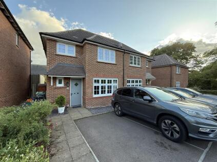 Croome Close, Lydney