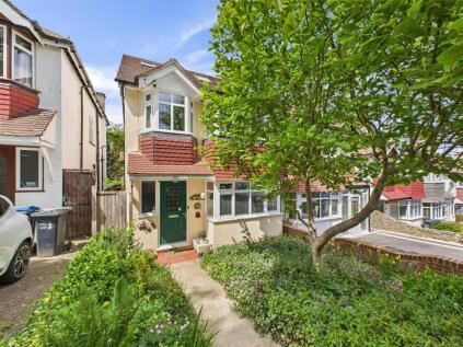 Frensham Road, Kenley