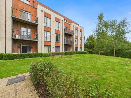 Iron Railway Close, Coulsdon