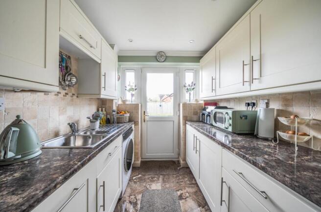 8 Peartree Close