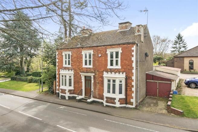 32 London Road