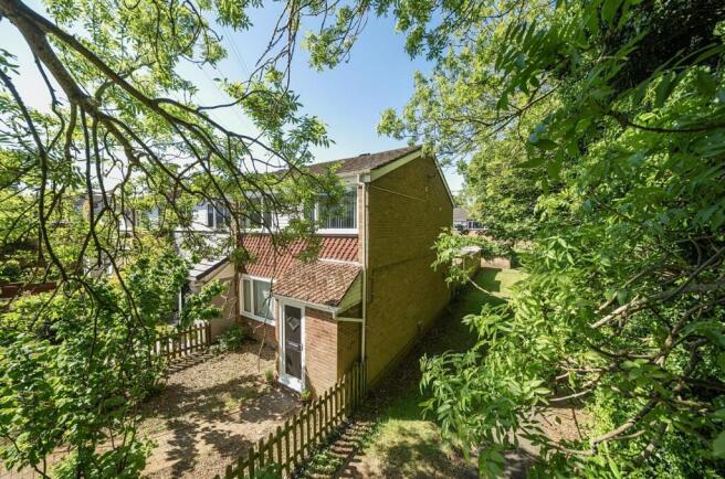 24 Collingwood Way