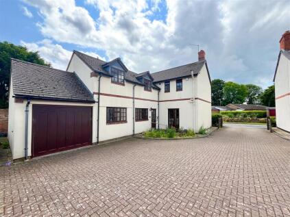 Churchill Road, Welton, NN11