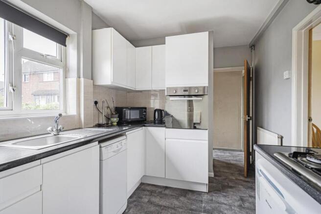 10 Dukelands, Weedon