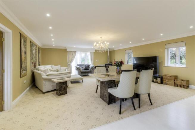 Home Farm Stables, Manor Lane