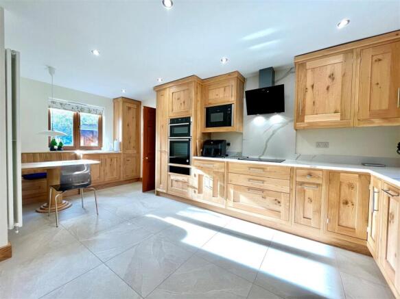 3 The Green, Church Stowe