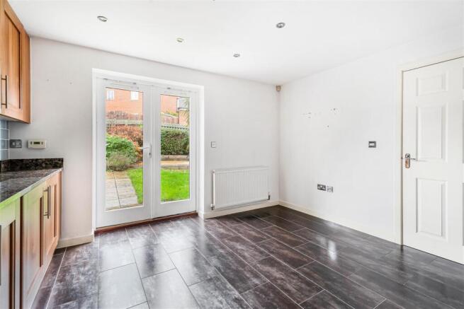 105 Farnborough Drive