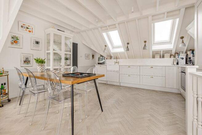 Kitchen/Dining