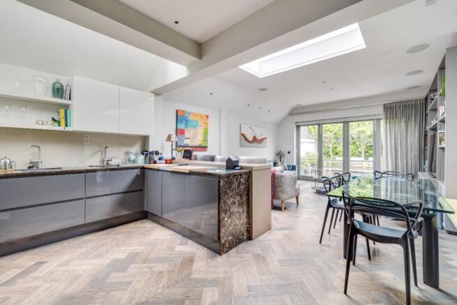 Kitchen/Open Space