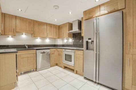 Greensward House,
Imperial Crescent, SW6