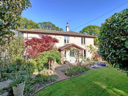 Bashley Cross Road, Bashley, New Milton, BH25