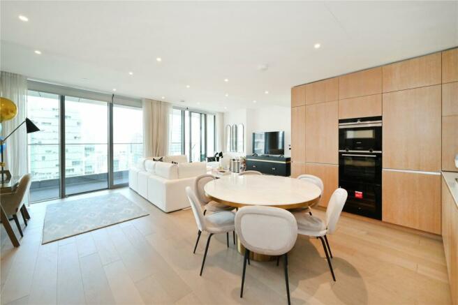 Kitchen/Dining Area