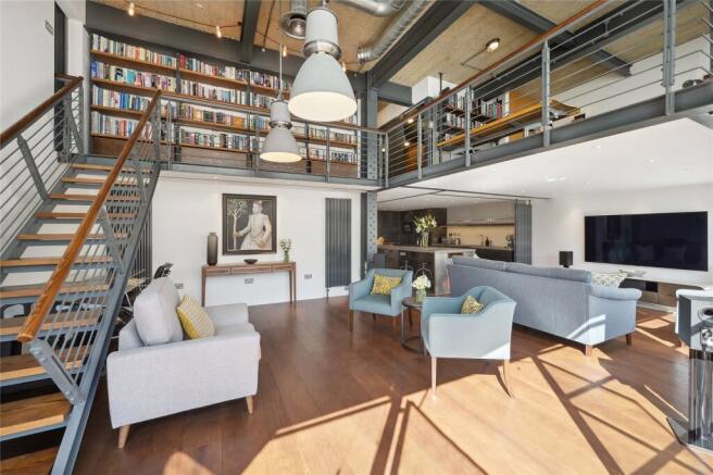Reception & Gallery