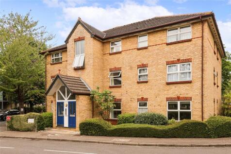 Monmouth Close, London, W4