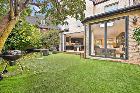 Sutton Lane South, Chiswick, London, W4