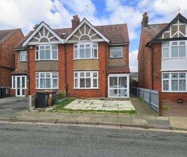 Greenfield Road, Kingsley, NN3 2LJ