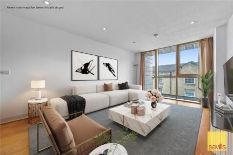 Times Square, London, E1