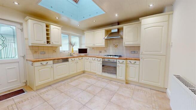 207-Bierley-Lane-01082025_162759.jpg