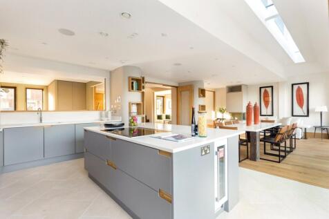 Chartfield Avenue, Putney, London, SW15