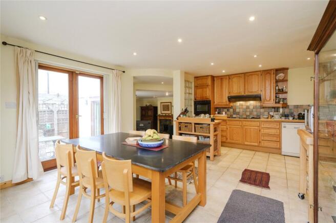 Kitchen/Dining