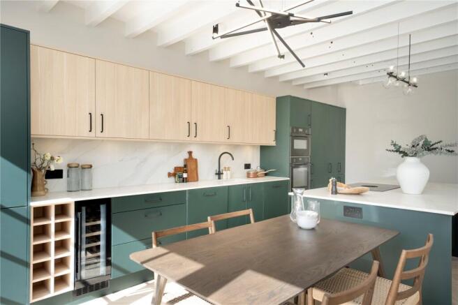 Kitchen/Dining