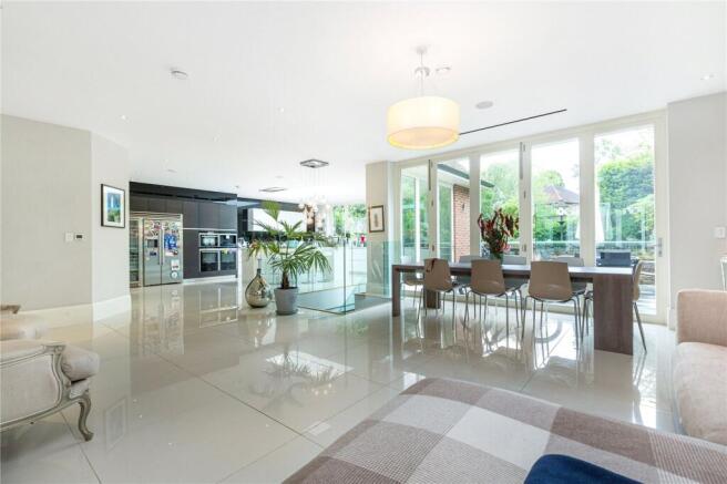 Kitchen/Dining
