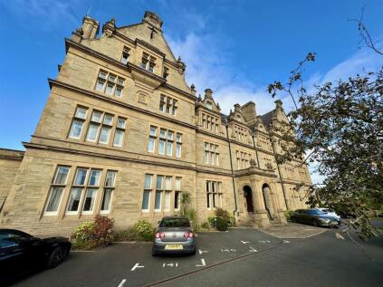 Edgecumbe House, Savile Park, Halifax