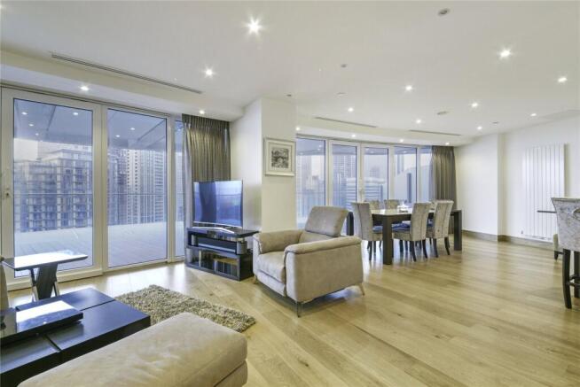 Living/Dining Area